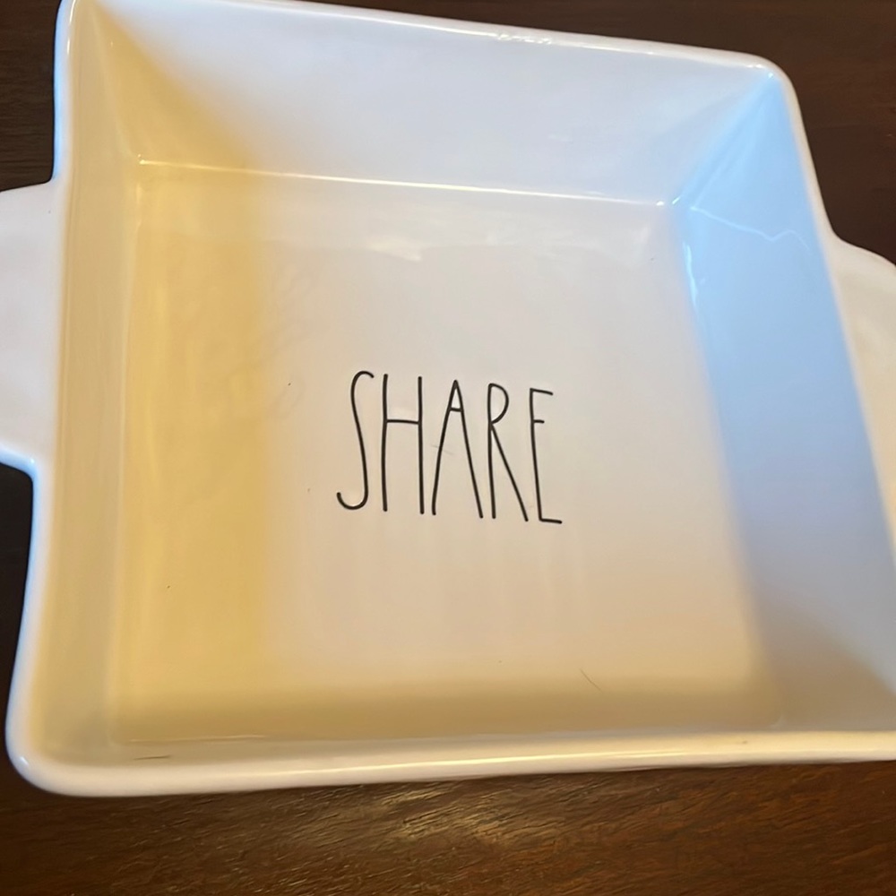 RAE DUNN LL SQUARE SHARE BAKE PAN-NEW